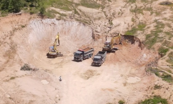 Phú Thiện (Gia Lai): Mỏ đất Phương Đông Gia Lai khai thác vượt tọa độ được cấp phép?