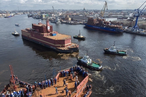 Nhà máy điện hạt nhân nổi của Nga: Cột mốc ngành công nghiệp đóng tàu hay nguy cơ thảm hoạ