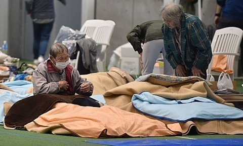 Thủ tướng Nhật lên tiếng vụ người vô gia cư bị đuổi khỏi điểm trú bão
