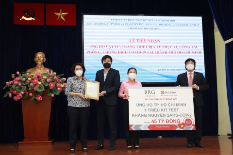 BRG và SeABank ủng hộ 1 triệu kit test kháng nguyên SARS-COV-2 trị giá 45 tỷ đồng cho TP Hồ Chí Minh