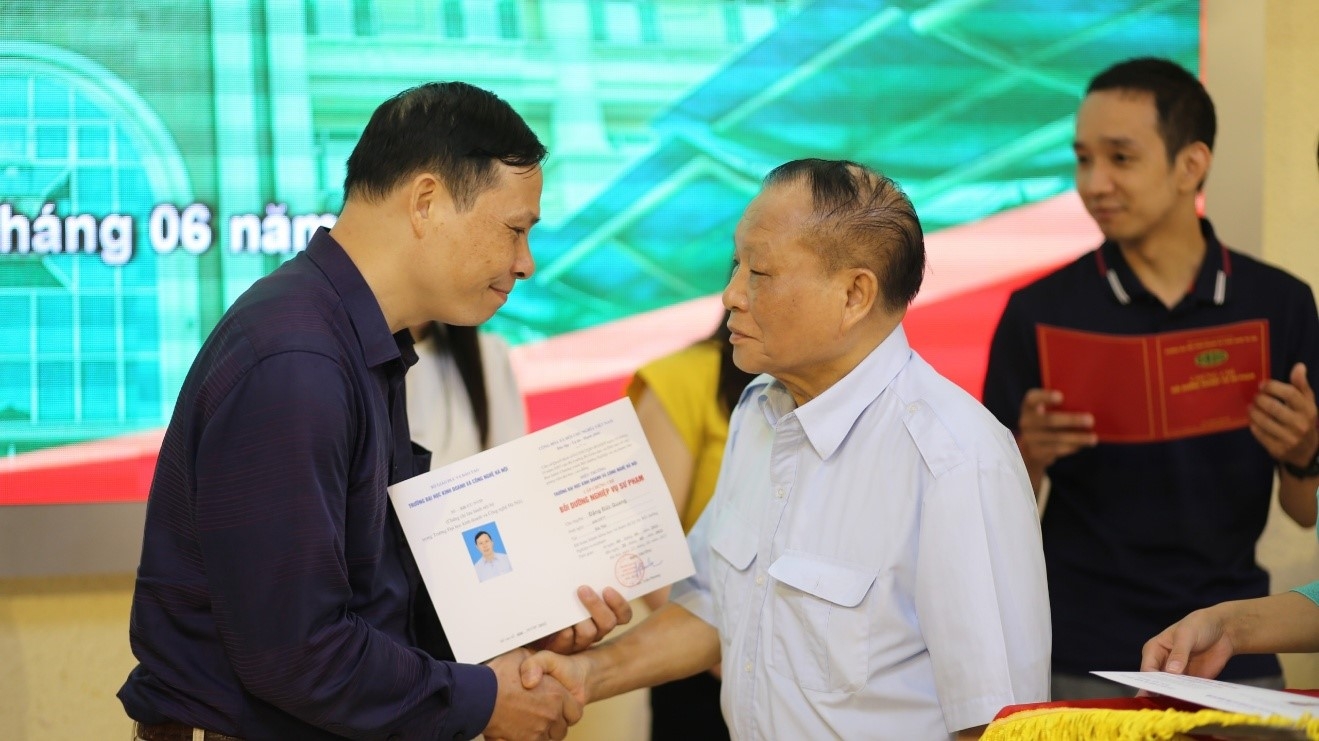 Trường ĐH Kinh doanh và Công nghệ Hà Nội tổ chức Lớp Bồi dưỡng Nghiệp vụ Sư phạm số 2/2022.