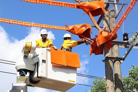 Thủ tướng Chính phủ yêu cầu khẩn trương xây dựng các kịch bản cung ứng điện