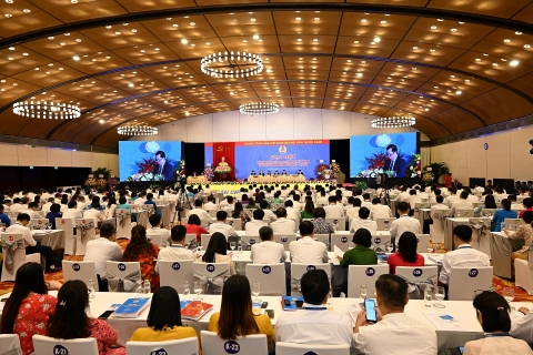400 đại biểu tham dự Phiên thứ nhất Đại hội Công đoàn Công Thương Việt Nam lần thứ IV, nhiệm kỳ 2023 - 2028
