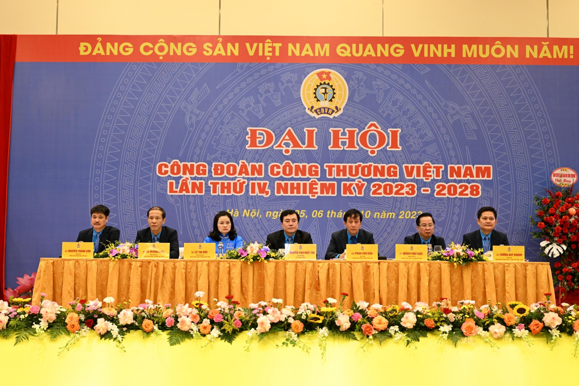 Toàn cảnh Đại hội Công đoàn Công Thương Việt Nam lần thứ IV (nhiệm kỳ 2023 - 2028) thông qua ống kính phóng viên