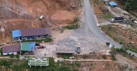 Bình Thuận: "Xẻ thịt" đất rừng làm điểm check in trên đèo Đại Ninh
