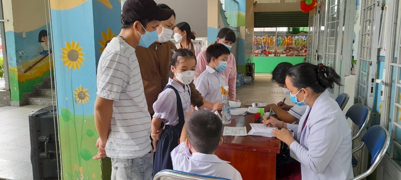 Trung tâm Y tế TP. Thủ Đức (TP. Hồ Chí Minh): Nhiều giải pháp phòng chống dịch sốt xuất huyết, tay chân miệng
