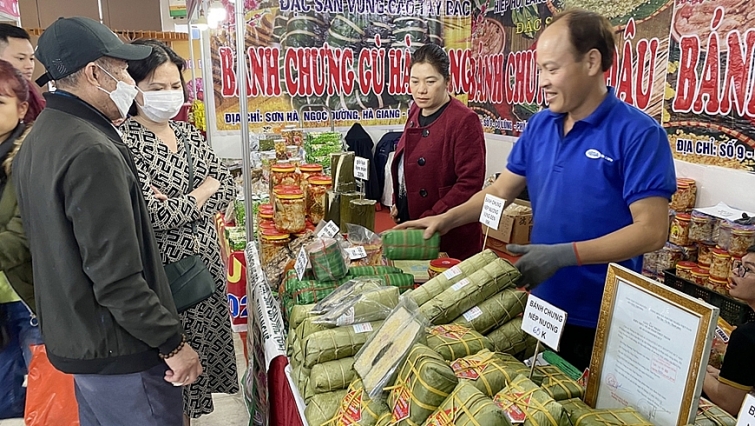 Hơn 100 doanh nghiệp tham gia Hội chợ Xuân Qúy Mão tại Hà Nội