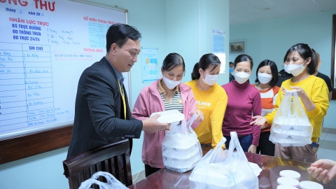 Công ty CP Chứng khoán KB Việt Nam hỗ trợ cho những bệnh nhi có hoàn cảnh đặc biệt khó khăn