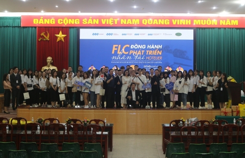 FLC cùng Trường Đại học Kinh doanh và Công nghệ tổ chức workshop cho sinh viên ngành Du lịch