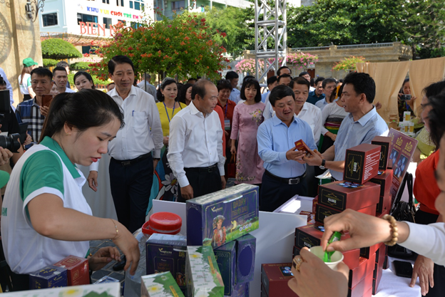 Tinh hoa dược liệu Việt Nam - Thế mạnh kinh tế hợp tác xã Tinh hoa dược liệu Việt Nam - Thế mạnh kinh tế hợp tác xã