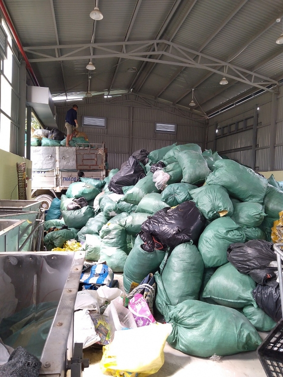 Hà Nội: Quận Hoàn Kiếm tiên phong áp dụng mô hình kinh tế tuần hoàn, thu gom thành công hơn 16 tấn rác thải nhựa