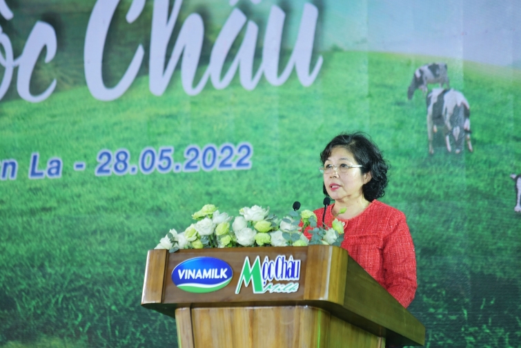 Thiên đường sữa trên thảo nguyên xanh Mộc Châu, dự án “khủng” của 2 ông lớn ngành sữa Thiên đường sữa trên thảo nguyên xanh Mộc Châu, dự án “khủng” của 2 ông lớn ngành sữa