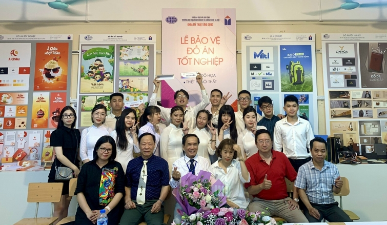 Kỷ niệm 10 năm Khoa Mỹ thuật ứng dụng Trường Đại học Kinh doanh và Công nghệ Kỷ niệm 10 năm Khoa Mỹ thuật ứng dụng Trường Đại học Kinh doanh và Công nghệ