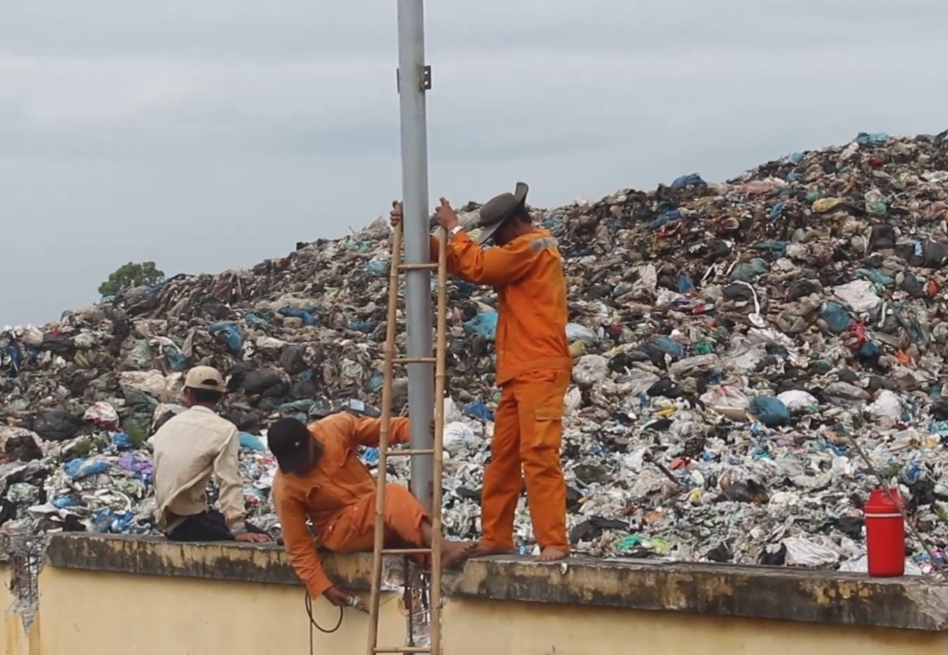 Bến Tre công bố tình hình sự cố môi trường bãi rác An Hiệp