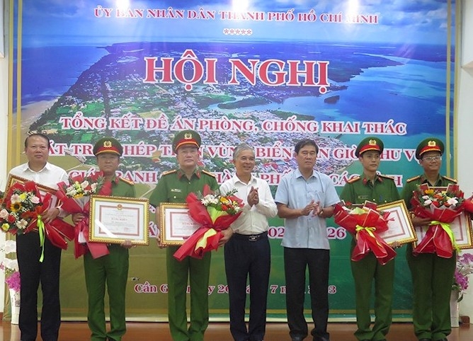 TP. Hồ Chí Minh: Đã xử lý 365 vụ khai thác cát trái phép trên vùng biển Cần Giờ