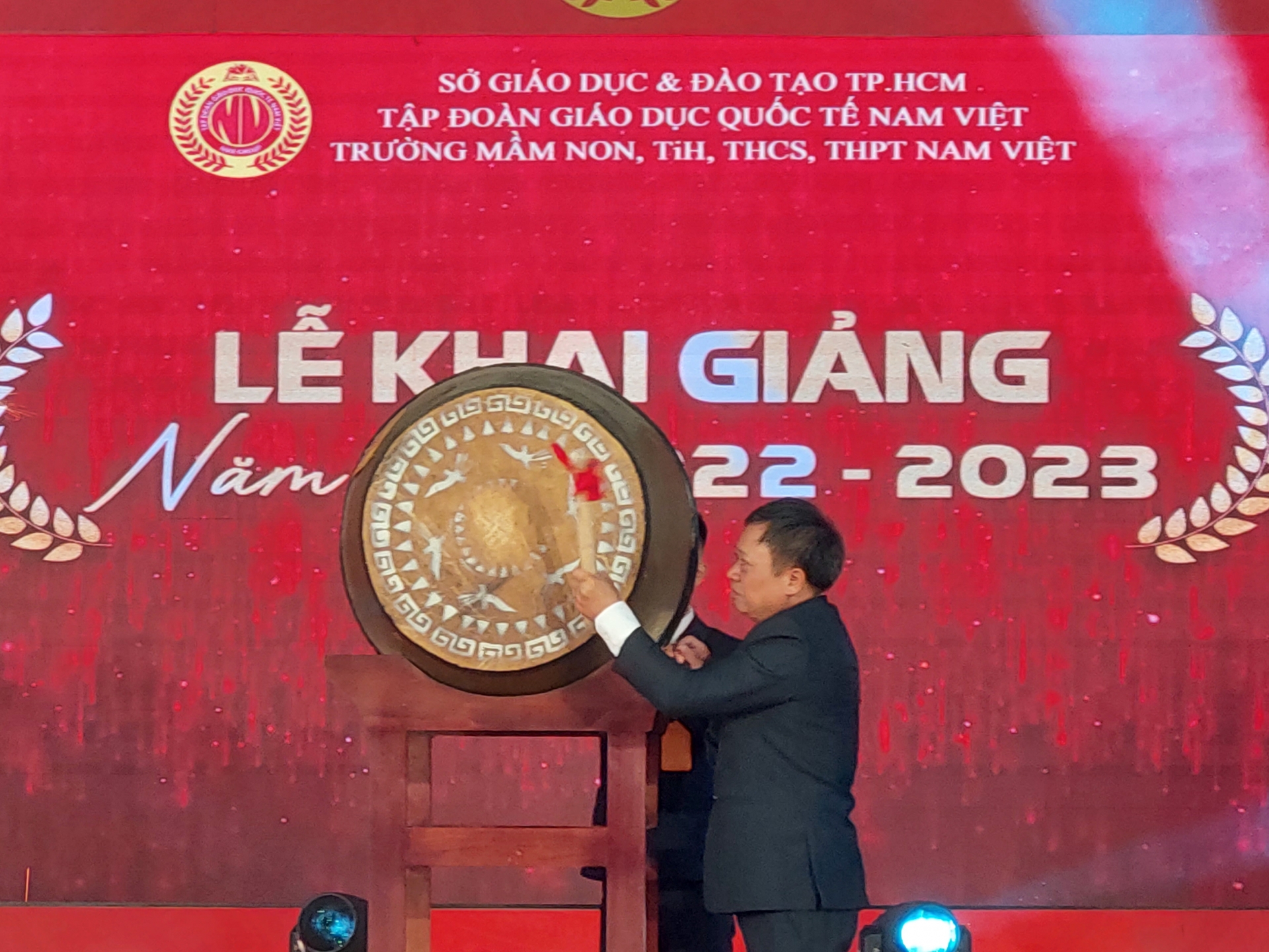 TP. Hồ Chí Minh: Ấn tượng với lễ khai giảng của hệ thống Trường quốc tế Nam Việt
