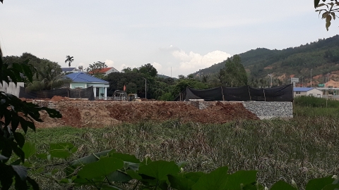 TP. Hạ Long, Quảng Ninh: Ngang nhiên san lấp đất trái phép ở đập Minh Khai