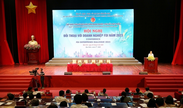Bắc Ninh tổ chức đối thoại với hơn 300 doanh nghiệp FDI