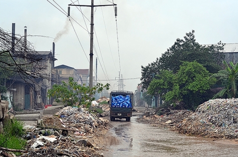 Quyết tâm chính trị với vấn đề môi trường làng giấy Phong Khê