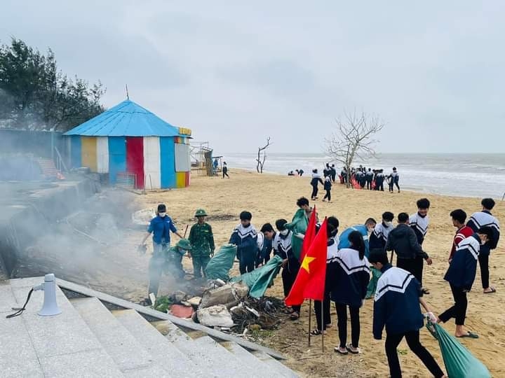 Hà Tĩnh: Biển Thiên Cầm phát triển du lịch gắn liền với bảo vệ môi trường Hà Tĩnh: Biển Thiên Cầm phát triển du lịch gắn liền với bảo vệ môi trường