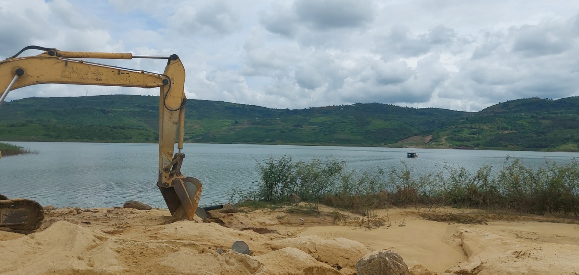 Lâm Đồng: Hết phép khai thác khoáng sản, doanh nghiệp phải đóng cửa mỏ theo quy định Lâm Đồng: Hết phép khai thác khoáng sản, doanh nghiệp phải đóng cửa mỏ theo quy định