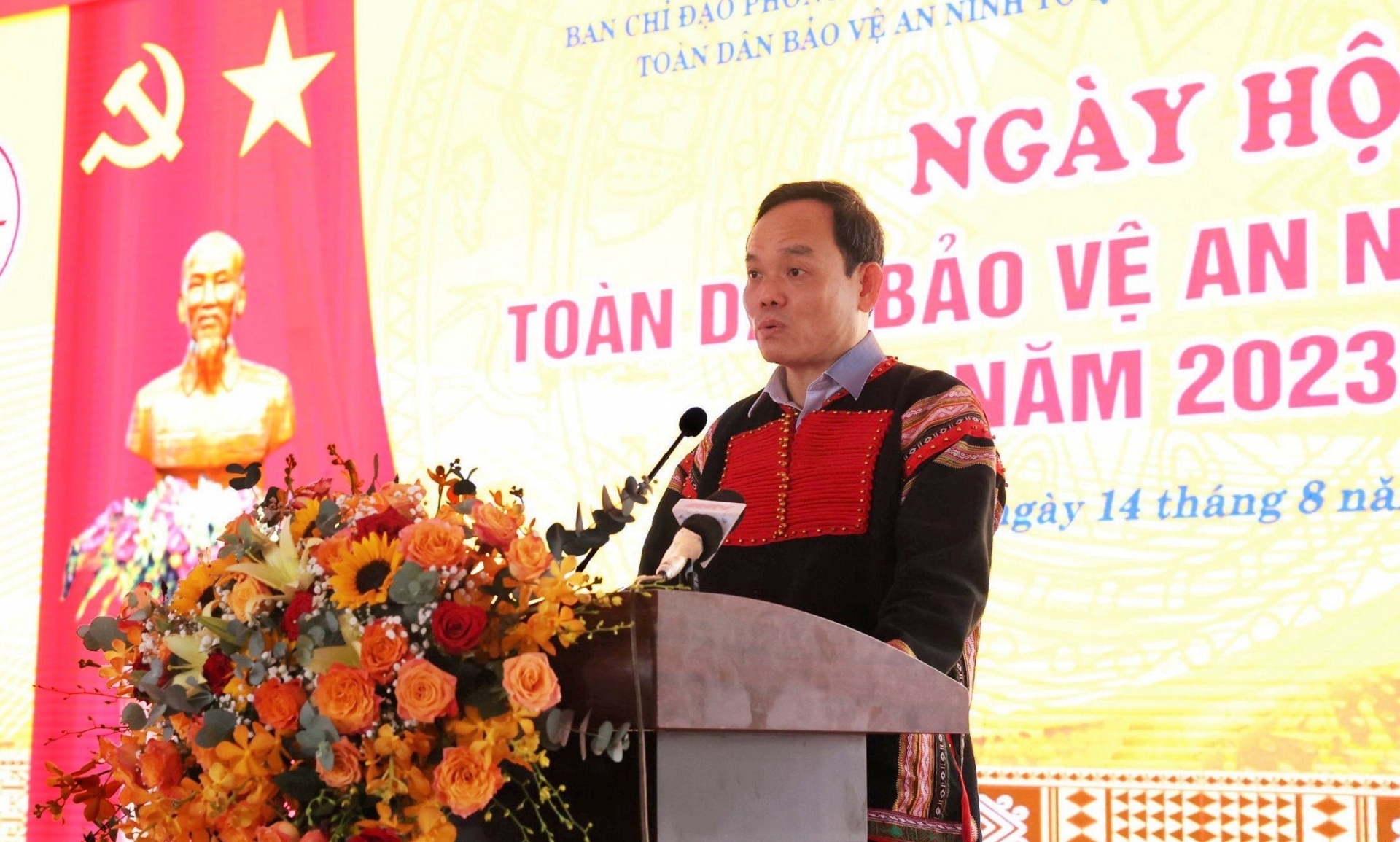 Phó Thủ tướng Chính phủ Trần Lưu Quang tham dự Ngày hội Toàn dân bảo vệ an ninh Tổ quốc năm 2023 tại thị xã Buôn Hồ