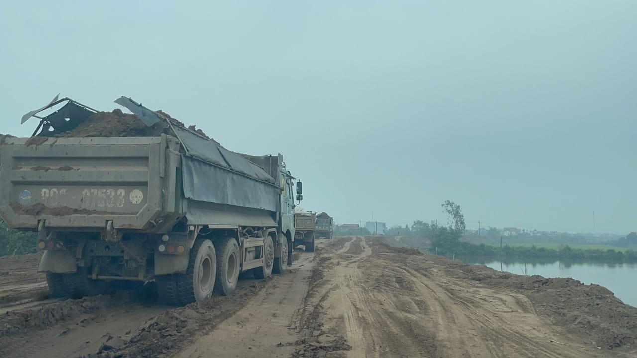 Xã Hồng Minh (Hưng Hà, Thái Bình): Sử dụng bền vững tài nguyên đất hay “linh động” để doanh nghiệp khai thác? Xã Hồng Minh (Hưng Hà, Thái Bình): Sử dụng bền vững tài nguyên đất hay “linh động” để doanh nghiệp khai thác?