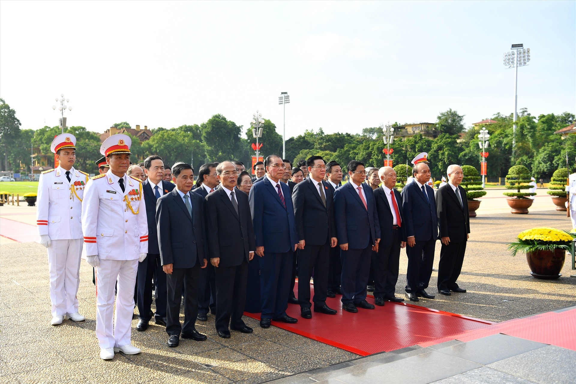 Lãnh đạo Đảng, Nhà nước vào Lăng viếng Chủ tịch Hồ Chí Minh