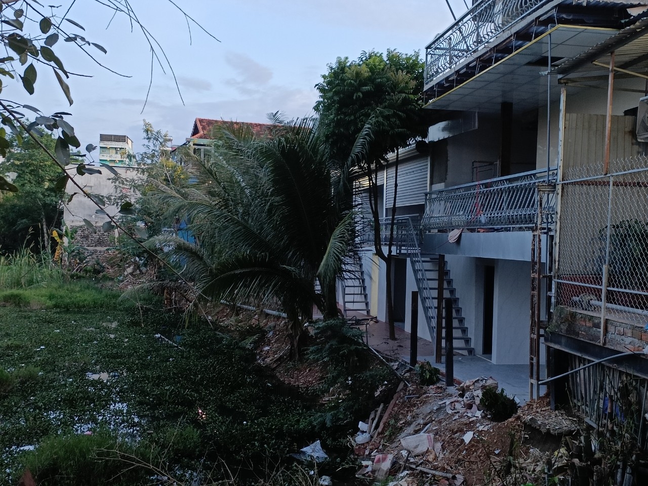 Phường Ea Tam, thành phố Buôn Ma Thuột (Đắk Lắk): Quyết tâm của chính quyền với công trình lấn chiếm lòng hồ, tác động tới môi trường
