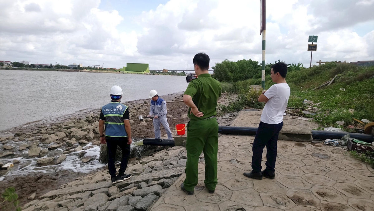 Nước thải Khu công nghiệp Nam Cầu Kiền đạt chuẩn