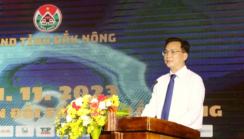 Chủ tịch UBND tỉnh Hồ Văn Mười phát biểu tại Ngày Chuyển đổi số tỉnh Đắk Nông. (Ảnh: daknong.gov.vn)