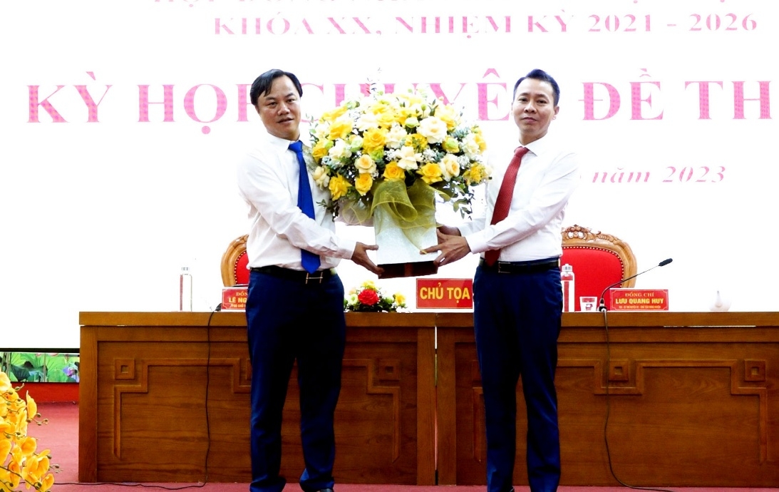 Phú Thọ: Đồng chí Phó Giám đốc Sở Công Thương được bầu giữ chức vụ Chủ tịch UBND huyện Hạ Hòa