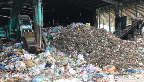 Đồng Nai: Doanh nghiệp xử lý rác bị nợ tiền tỷ