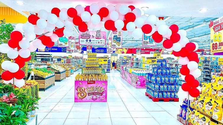 WinMart tri ân khách hàng nhân dịp kỷ niệm 8 năm thành lập WinMart tri ân khách hàng nhân dịp kỷ niệm 8 năm thành lập