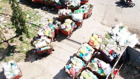 TP. Hồ Chí Minh: Tăng cường kiểm soát tình trạng ô nhiễm môi trường tại các điểm tập kết rác