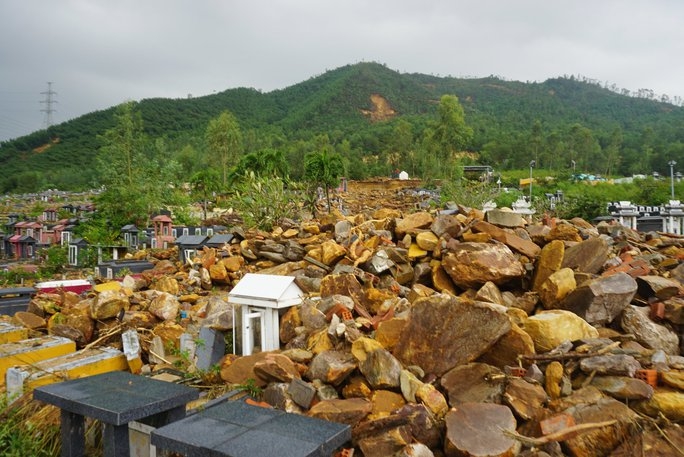 Bão số 5 đã gây thiệt hại gần 1.500 tỷ đồng tại TP. Đà Nẵng