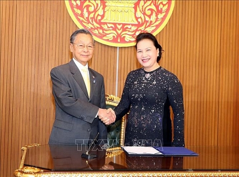 Chủ tịch Quốc hội hội đàm với Chủ tịch Hạ viện Thái Lan