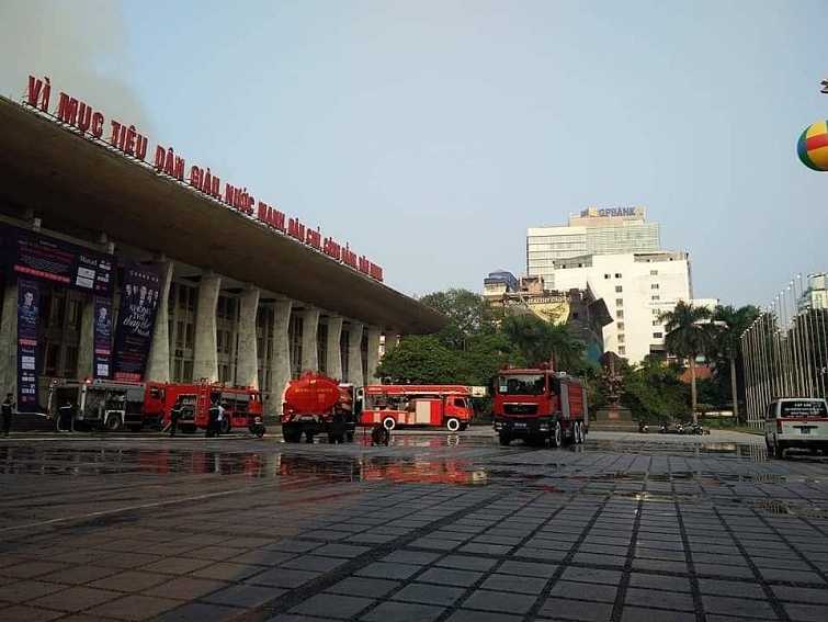Cháy lớn tại Cung văn hóa hữu nghị Việt - Xô