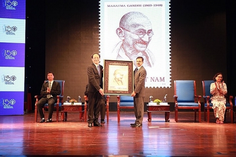 Phát hành đặc biệt bộ tem về Mahatma Gandhi