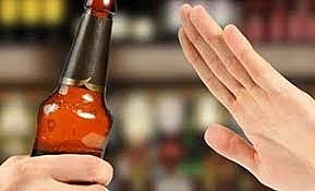 Bộ Y tế đề xuất cấm uống rượu, bia tại nhiều địa điểm công cộng
