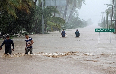 Nhiều cơn bão mạnh đe dọa các nước vùng biển Thái Bình Dương, Đại Tây Dương