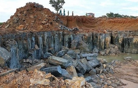 Thiếu quy định đánh giá tác động môi trường với cụm mỏ khai thác đá