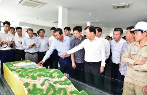 Tranh thủ thời cơ đưa Ninh Thuận thành trung tâm năng lượng tái tạo