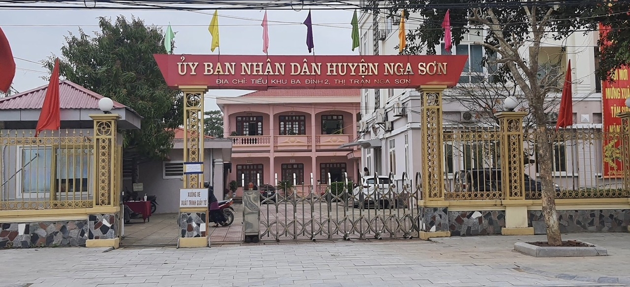 Đảng ủy - UBND huyện Nga Sơn, tỉnh Thanh Hóa Đảng ủy - UBND huyện Nga Sơn, tỉnh Thanh Hóa